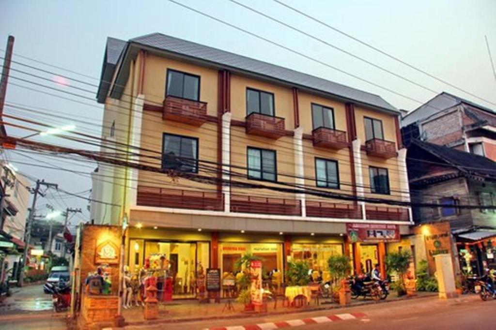 Lanna House Hotel Chiang Mai Bagian luar foto