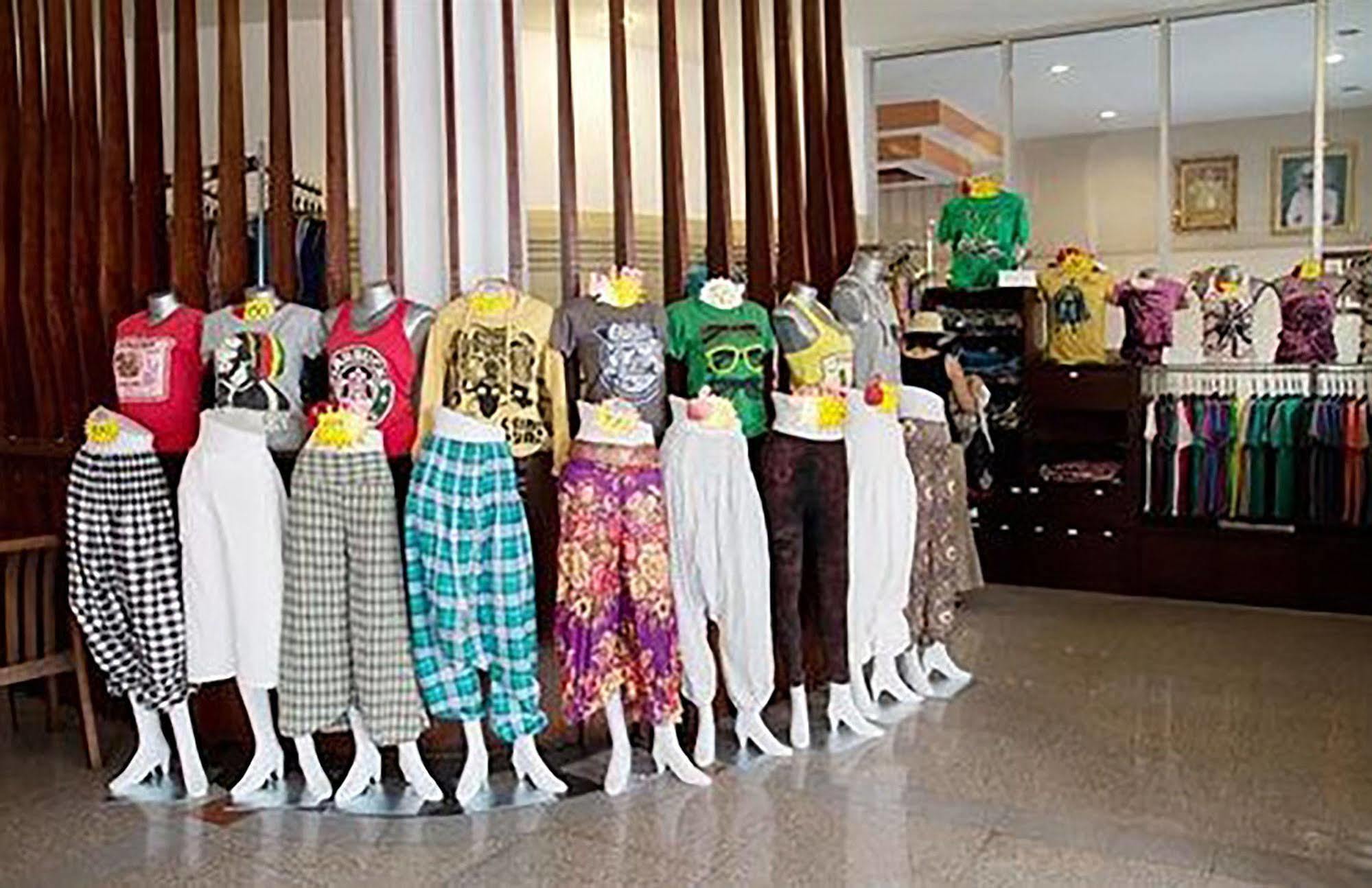 Lanna House Hotel Chiang Mai Bagian luar foto
